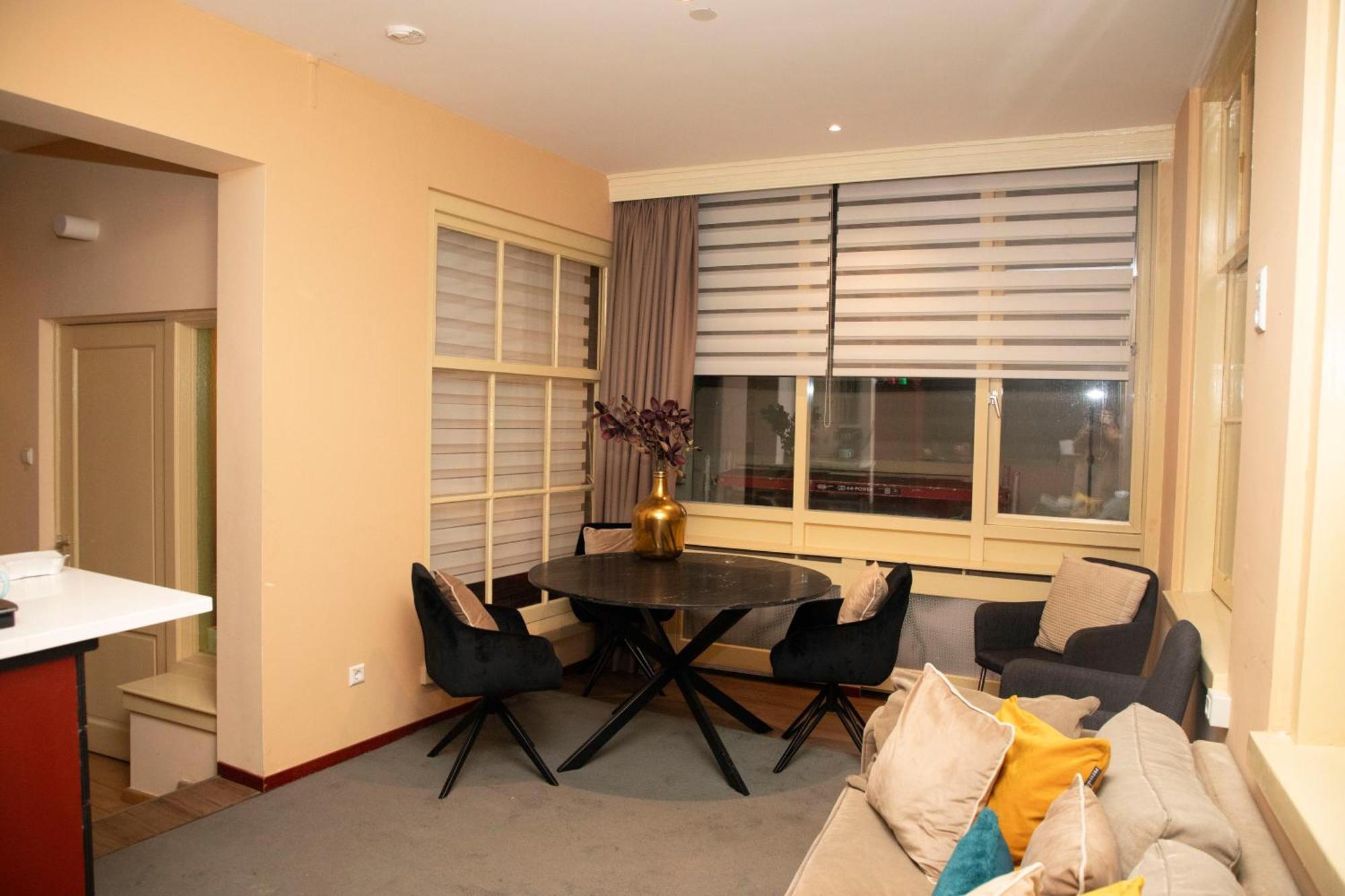 Red Light District B & B Canal View อัมสเตอร์ดัม ภายนอก รูปภาพ